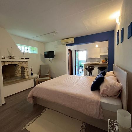 Seashell Apartment เวอร์ซาร์ ภายนอก รูปภาพ